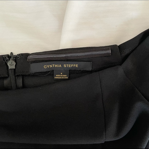 CYNTHIA STEFFE - off-the-shoulder dress - Size 4 - Picture 3 of 3